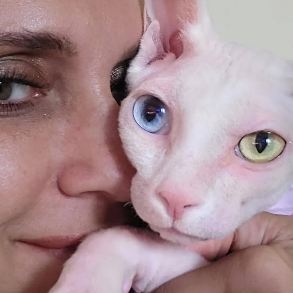 Meet your Posher, Regina - Picture 1 of 1